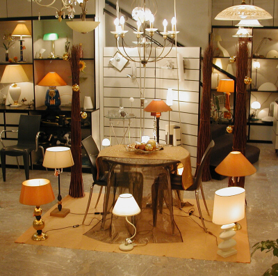 Détails : www.merinat.ch Conseils en éclairage, Conseils en type d’ampoules écologiques, Vente de luminaires, Réparation de luminaires, Confection ou réparation d’abat-jour, Confection de luminaires sur mesures