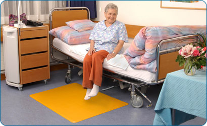 Détails : www.meditec.ch  Tapis de lit électronique relié au système d'appel de malade. Prévu spécialement pour les patients confus en EMS ou en milieu psychiatrique.